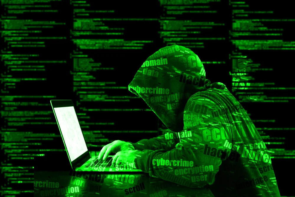 Cyber Crime: साइबर अपराधियों का अगला निशाना कहीं आप तो नहीं ? इन गलतियों से बचें ।