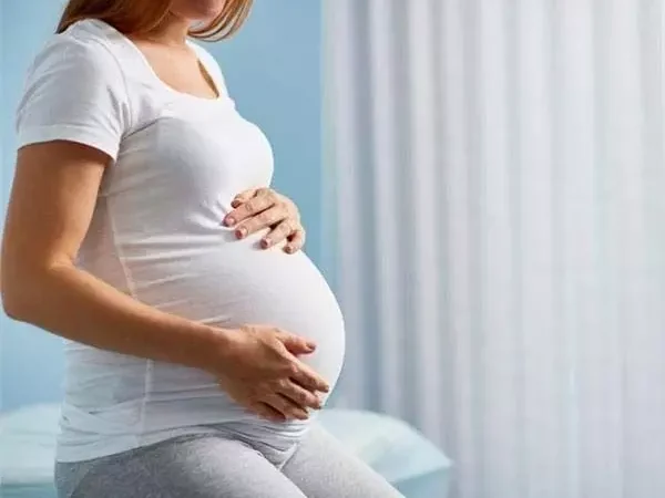 गर्भवती महिलाओं के लिए ये समस्याएं हैं खतरे का संकेत, लापरवाही बन सकती है जान का खतरा