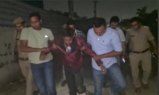 Noida: सूट-बूट और टाई वाला हाईप्रोफाइल चोर गिरफ्तार, सोसाइटियों के फ्लैट में करता था चोरी