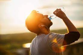 Hydration: जानिए, आखिर दिनभर में कितना पानी पीना चाहिए?