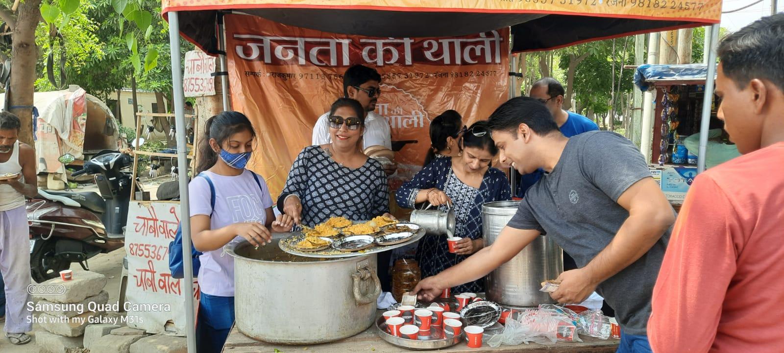 ₹5 में भरपेट भोजन। भूख मिटाने की नई मुहिम।