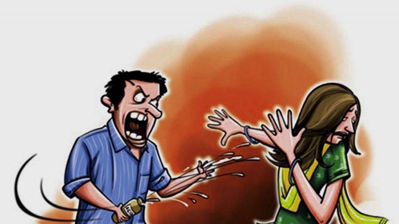जेठ के साथ हलाला करने को राजी नहीं हुई पत्नी, शौहर ने चेहरे पर फेंक दिया तेजाब