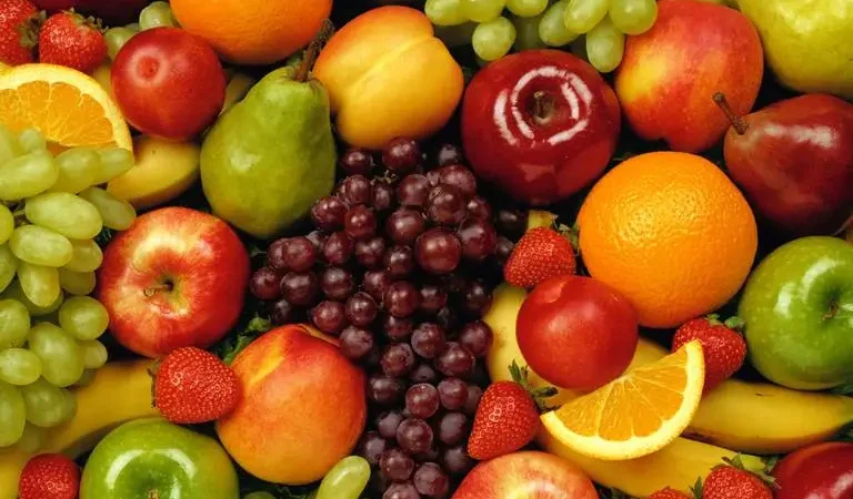 Winter Season Diet: ठंड में खाएं ये हेल्दी फल, सर्दी-जुकाम जैसी परेशानियों से रहेंगे दूर