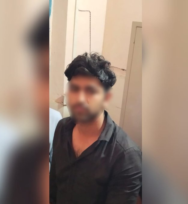 Youth beat security guard: गौर सिटी मॉल में सिक्योरिटी गार्ड के साथ मारपीट, पुलिस ने आरोपी युवक को भेजा जेल