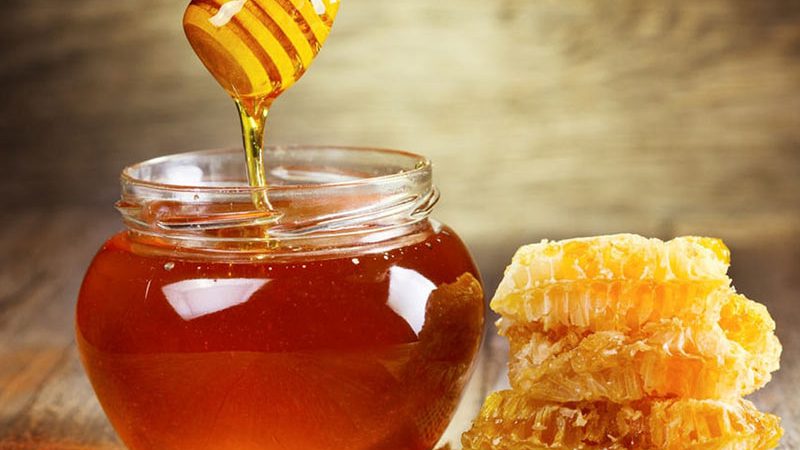 Benefits of Honey in Winter : ठंड के मौसम में करें शहद का सेवन, बीमारियां रहेंगी कोसों दूर