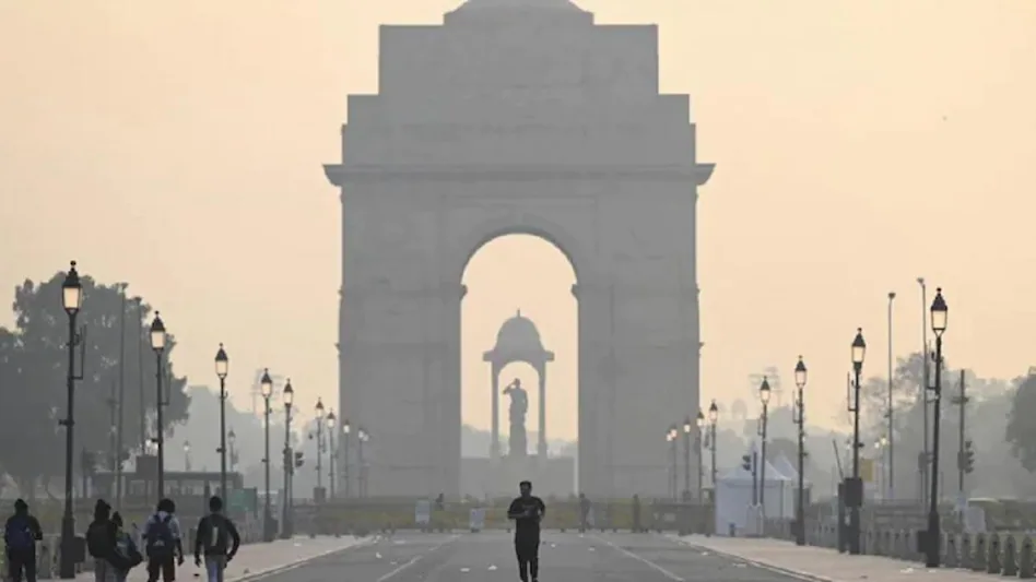 Delhi air pollution: Delhi-NCR में एयर पॉल्यूशन के बढ़ते खतरे को देखते हुए GRAP-3 लागू, निर्माण कार्यों पर लगी रोक