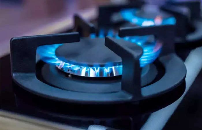 IGL gas pipeline burst: ग्रेनो वेस्ट में 2 घंटे तक IGL गैस पाइप लाइन रही ठप, 50 हज़ार से अधिक परिवार गैस न होने से हुए प्रभावित,1 दर्जन से अधिक सोसायटियों में ठप रही गैस सप्लाई
