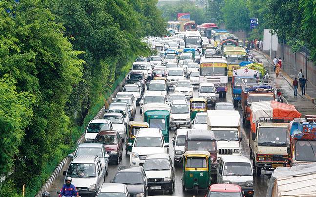 Noida traffic: इन जगहों पर किया गया है रूट डायवर्ट, खबर बिना पढ़े घर से ना निकले आप