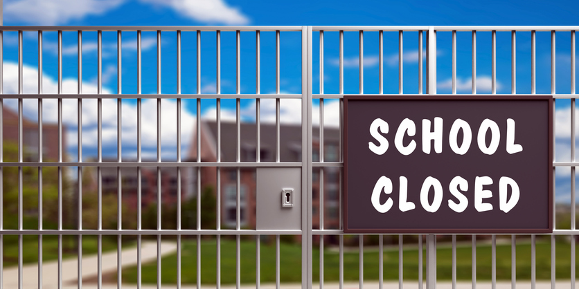 UP School Closed: लखनऊ में स्कूल बंद, डीएम ने ऑनलाइन पढ़ाई के दिए निर्देश