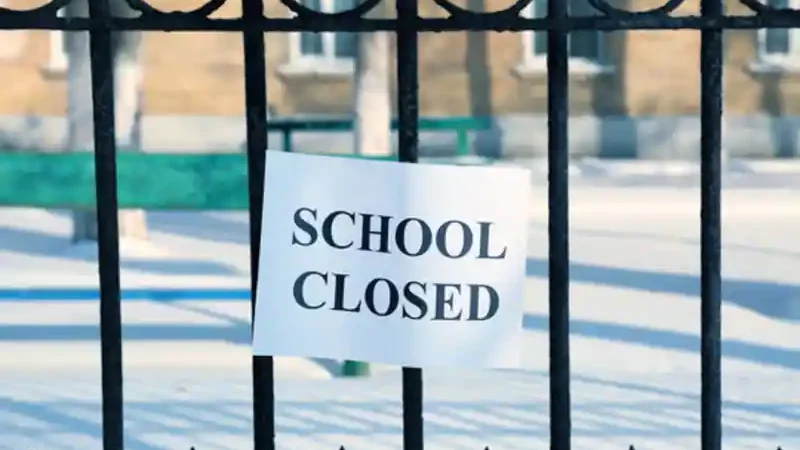 School closed in many state: नोएडा, गाजियाबाद, पटना समेत इन राज्‍यों में बंद हैं स्‍कूल, जानें अपने इलाके का अपडेट