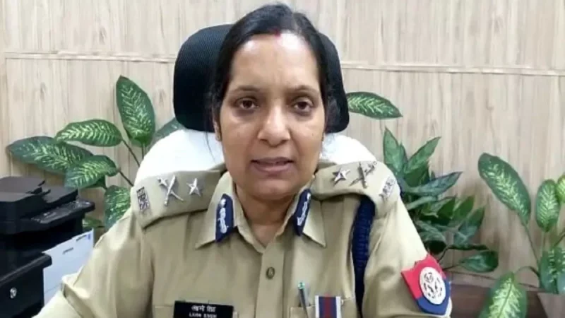 Police Commissioner Laxmi Singh: पुलिस कमिश्नर लक्ष्मी सिंह की बड़ी कार्रवाई, सब इंस्पेक्टर और दो कांस्टेबल को किया सस्पेंड, ये है वजह