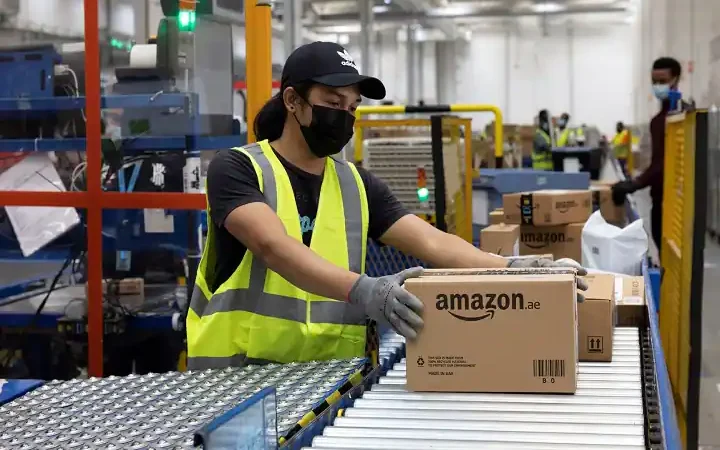 Amazon Layoff: भारत में इतने कर्मचारियों को नौकरी से निकालेगा Amazon, जानें वजह