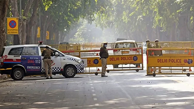 Delhi police: दिल्ली में “आतंकी साजिश”, पुलिस ने किया भंडाफोड़, चार और आतंकवादियों की तलाश में जुटी