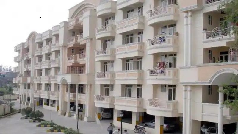 Noida Housing Scheme: नोएडा के इन 6 सेक्टरों में आप ले सकते है सपनों का घर, इतने फ्लैट्स के रजिस्ट्रेशन की बढ़ी डेडलाइन