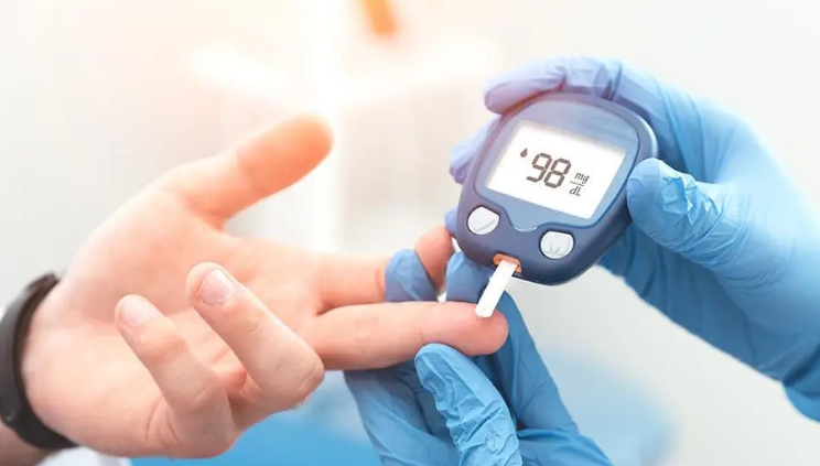 Diabetes Symtoms:ये लक्षण है तो तुरंत करें मुधमेह टेस्ट, डेली रुटीन में शारीरिक गातिविधयों को शामिल