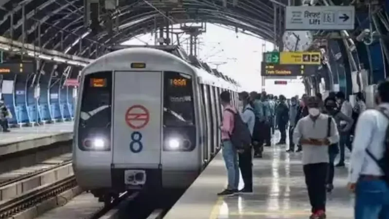 Masturbation in delhi Metro: दिल्ली मेट्रो में हुई शर्मनाक घटना, शख्स ने नाबालिग पर गिराया स्पर्म