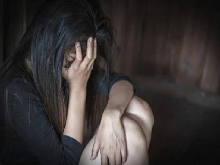 Greater noida rape case: ग्रेटर नोएडा में लड़की से रेप, दी भाई को जान से मारने की धमकी