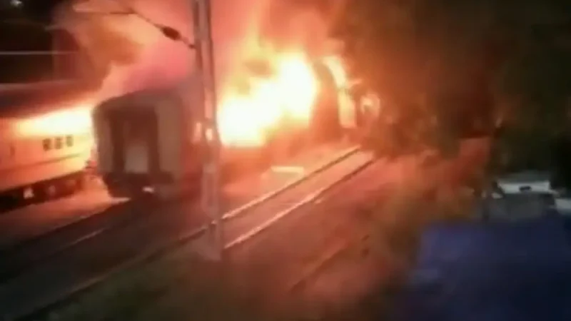Madurai Train Fire: ट्रेन के डिब्बे में लगी आग, बिछ गई लाशें, यात्रियों की बड़ी लापरवाही आई सामने