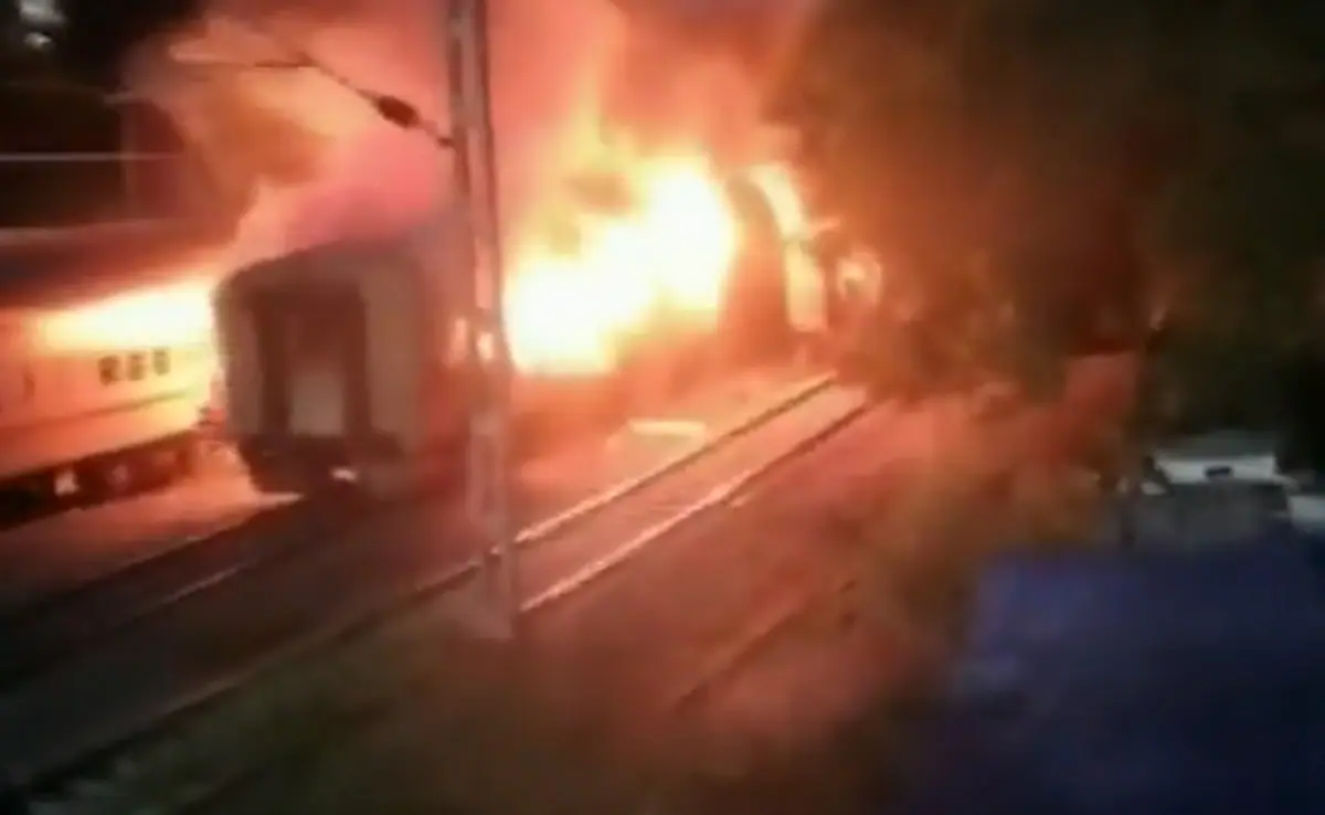Madurai Train Fire: ट्रेन के डिब्बे में लगी आग, बिछ गई लाशें, यात्रियों की बड़ी लापरवाही आई सामने