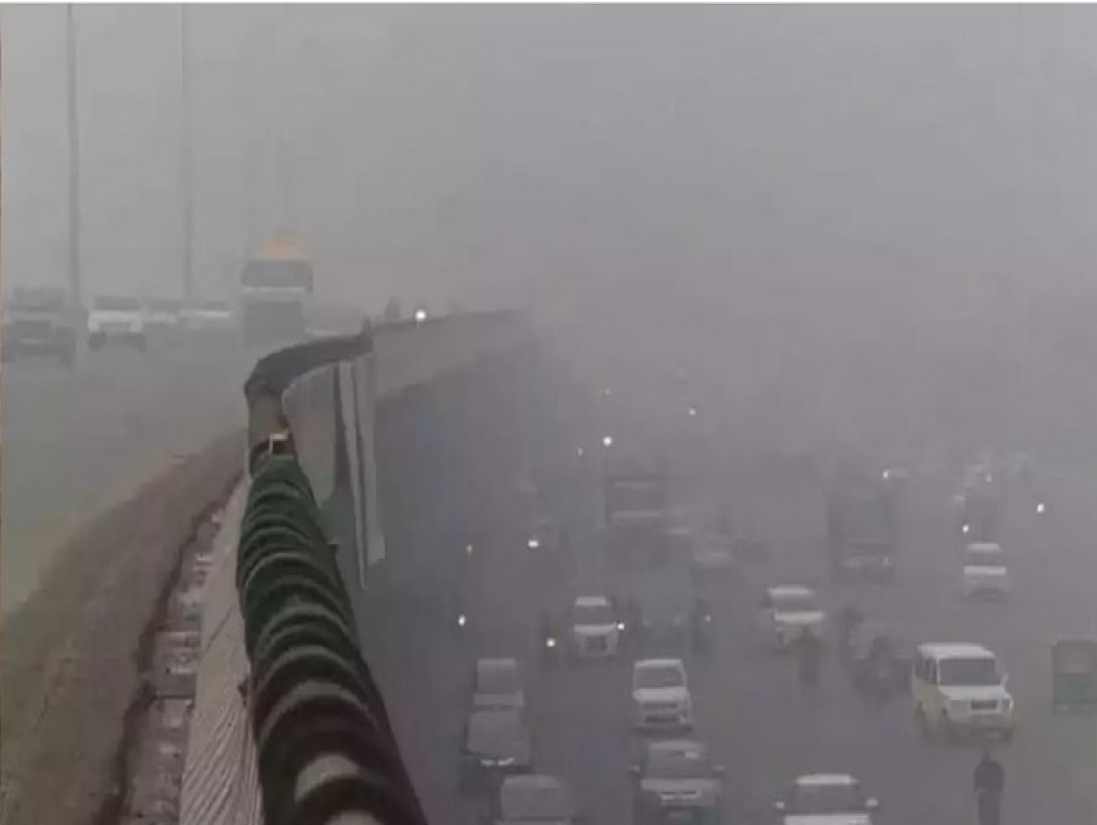 Cold In Delhi NCR: कड़ाके की ठंड के लिए हो जाइए तैयार, 3 से 4 डिग्री तक गिर सकता है पारा