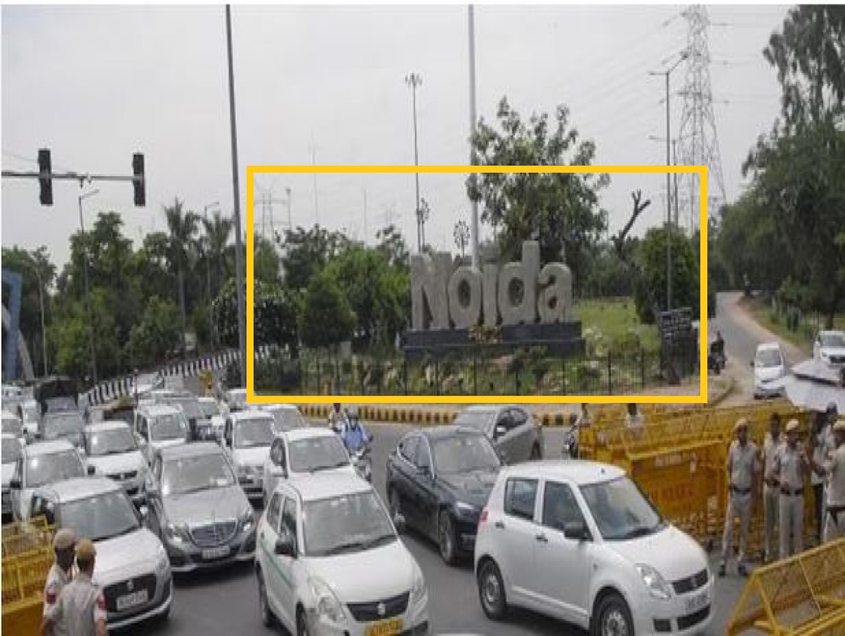 Noida Route Diversion: घर से निकलने से पहले देख लें नोएडा ट्रैफिक पुलिस का डायवर्जन प्लान.. इन सड़कों पर जाने-आने की रहेगी पाबंदी
