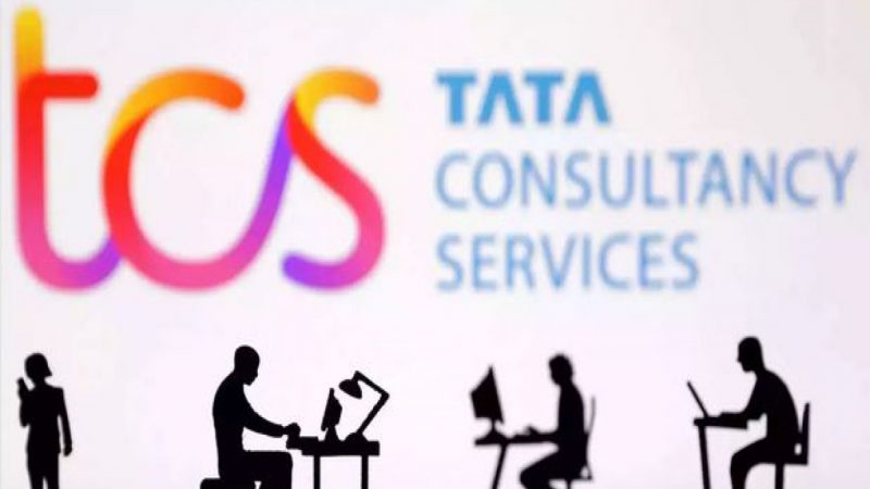 Tata Consultancy Services: TCS के कर्मचारियों की बढ़ सकती है परेशानी, 2 हजार से ज्यादा एंप्लाइज को TCS ने अचानक भेज दिया ट्रांसफर नोटिस