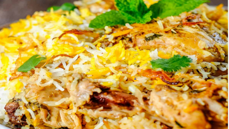 Noida News: चिकन बिरयानी के है शौकीन…हो जाए सावधान…रखें ध्यान…