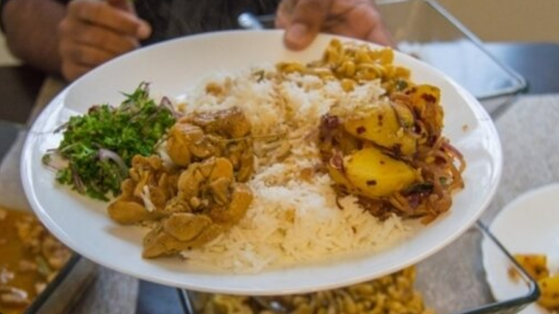 Ghaziabad News:  रेस्टोरेंट में परोस रहे थे जूठा खाना, विरोध करने पर करदी मारपीट