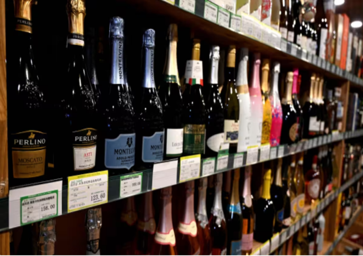 Liquor News Update: शराब पीने वालों के लिए आई बड़ी खबर, योगी सरकार ने लिया फैसला