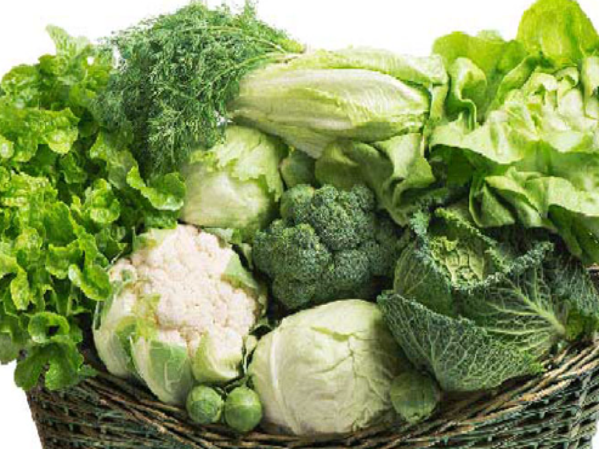Noida News: कड़ाके की ठंड में हरी सब्जियों के बढ़े दाम