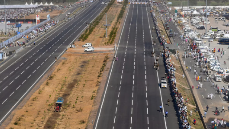 Gurugram News: दिल्ली-जयपुर हाईवे पर ऑटो और दो पहिया वाहनों के चलने पर लगी रोक, नया नियम लागू