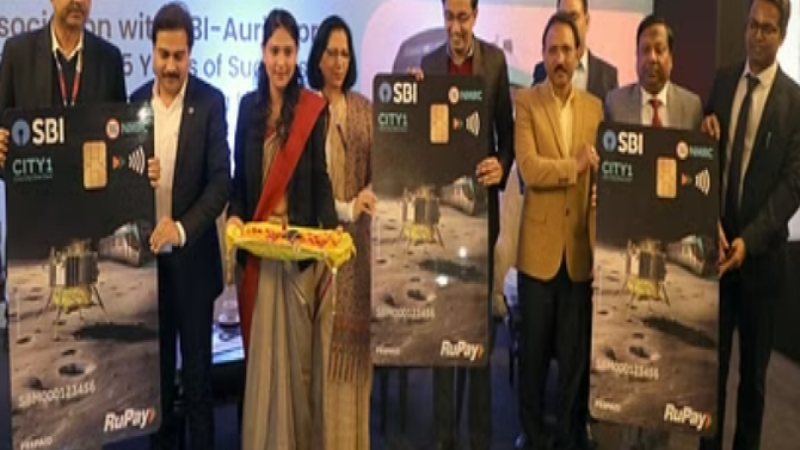 Noida News: NMRC और SBI ने लॉन्च किया को-ब्रांडेड मेट्रो कार्ड, ग्रेनो से दिल्ली तक का सफर होगा आसान