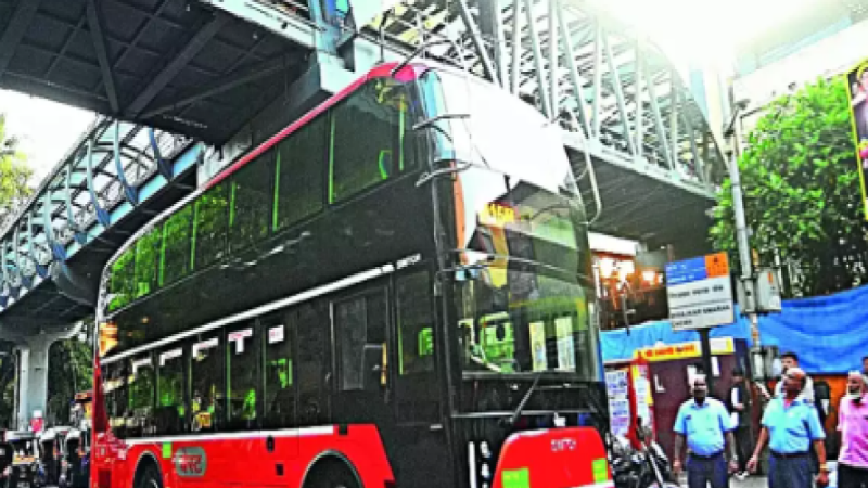 Double Decker Buses: नोएडा के इन 12 रूटों पर जल्द ही चलेंगी डबल डेकर बसें, जानें पूरी खबर…