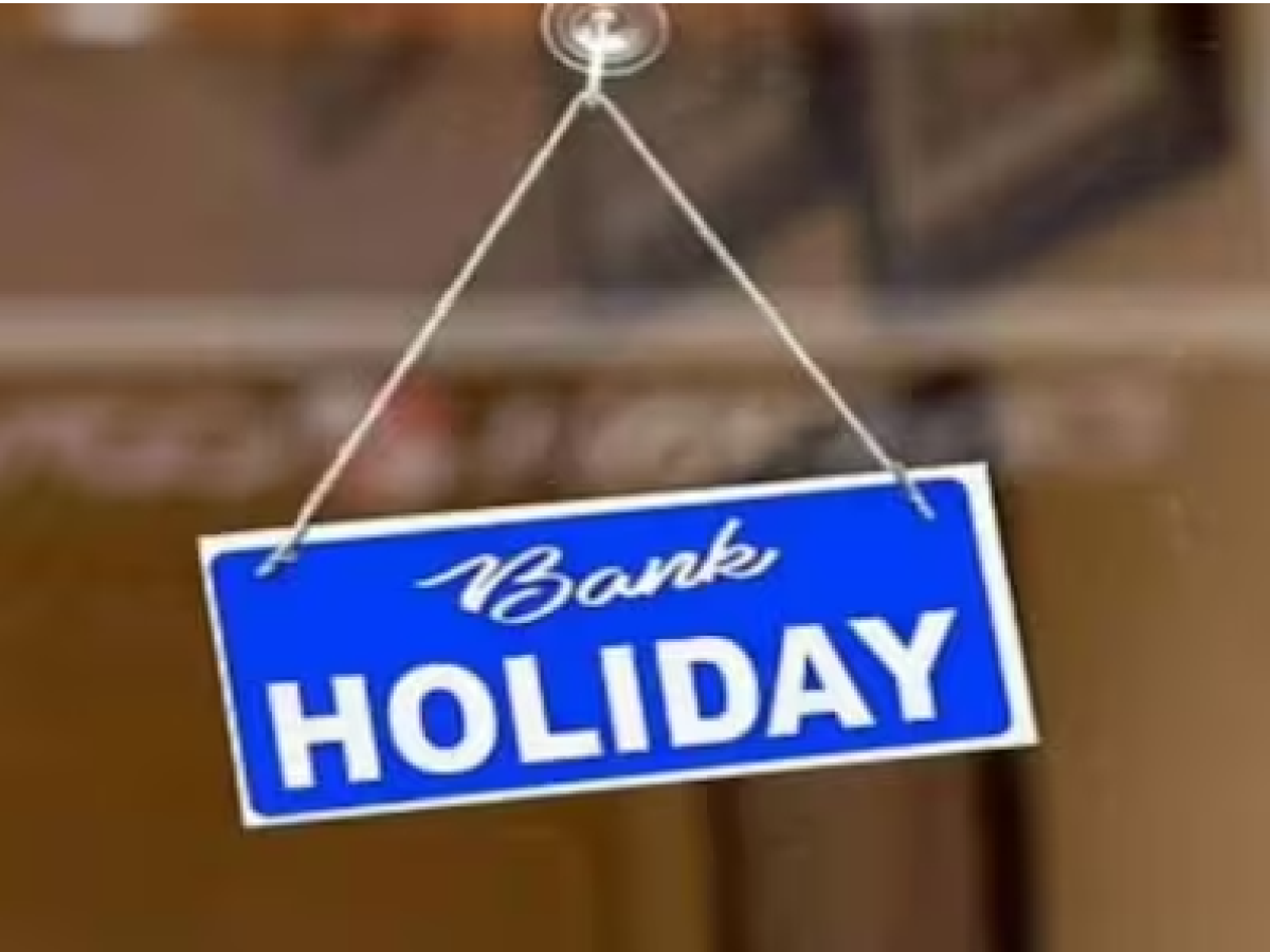 Bank Holiday in March 2024: मार्च की शुरुआत के साथ ही बैंकों में छुट्टियों की भरमार, देखें लिस्ट
