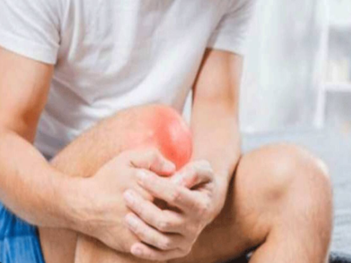 Pain Relief: सीढ़ियां चढ़ते समय पैरों या घुटनों में होता है दर्द, तो रेगुलर करें ये एक्सरसाइज