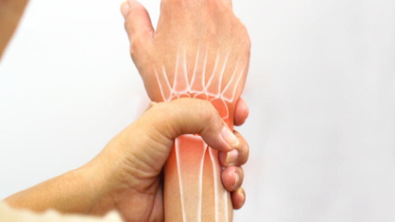 Joint Pain Relief Tips: जोड़ों के दर्द से हैं परेशान, तो इन तरीकों से पाएं निजात