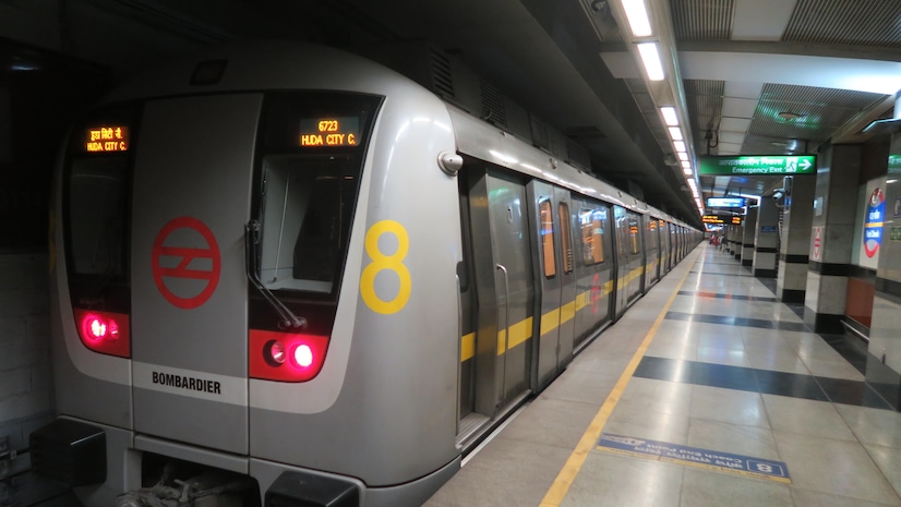 Delhi Metro: आज से मेट्रो यात्रियों के लिए मल्टीपल जर्नी QR टिकट की सुविधा शुरू, स्मार्ट कार्ड रखने का झंझट खत्म…