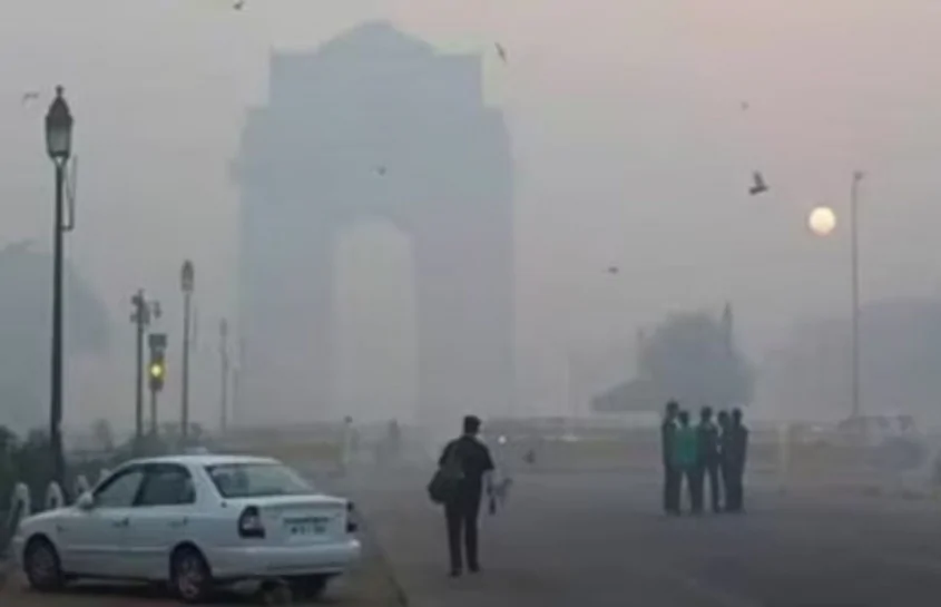 Delhi news :- दिल्ली की वायु गुणवत्ता में सुधार, AQI में दर्ज की गई गिरावट