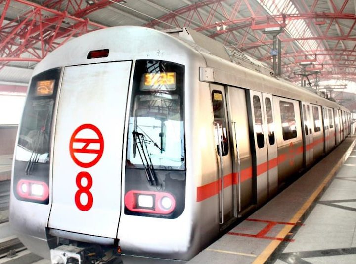 Delhi metro news :- इस रविवार 3.25 बजे से दौड़ेगी दिल्ली मेट्रो, DMRC ने किया टाइमिंग में बदलाव, जानें वजह