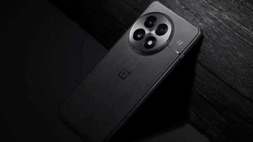 OnePlus 13 launched :- मार्केट में लॉन्च हुआ यह बेहतरीन फोन, शुरुआती 30 मिनट में बिके एक लाख से ज्यादा फोन